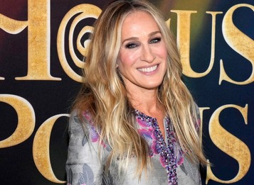 Hviezda seriálu Sex v meste Sarah Jessica Parker vzdala boj s večne mladým výzorom: Takto teraz vyzerá!